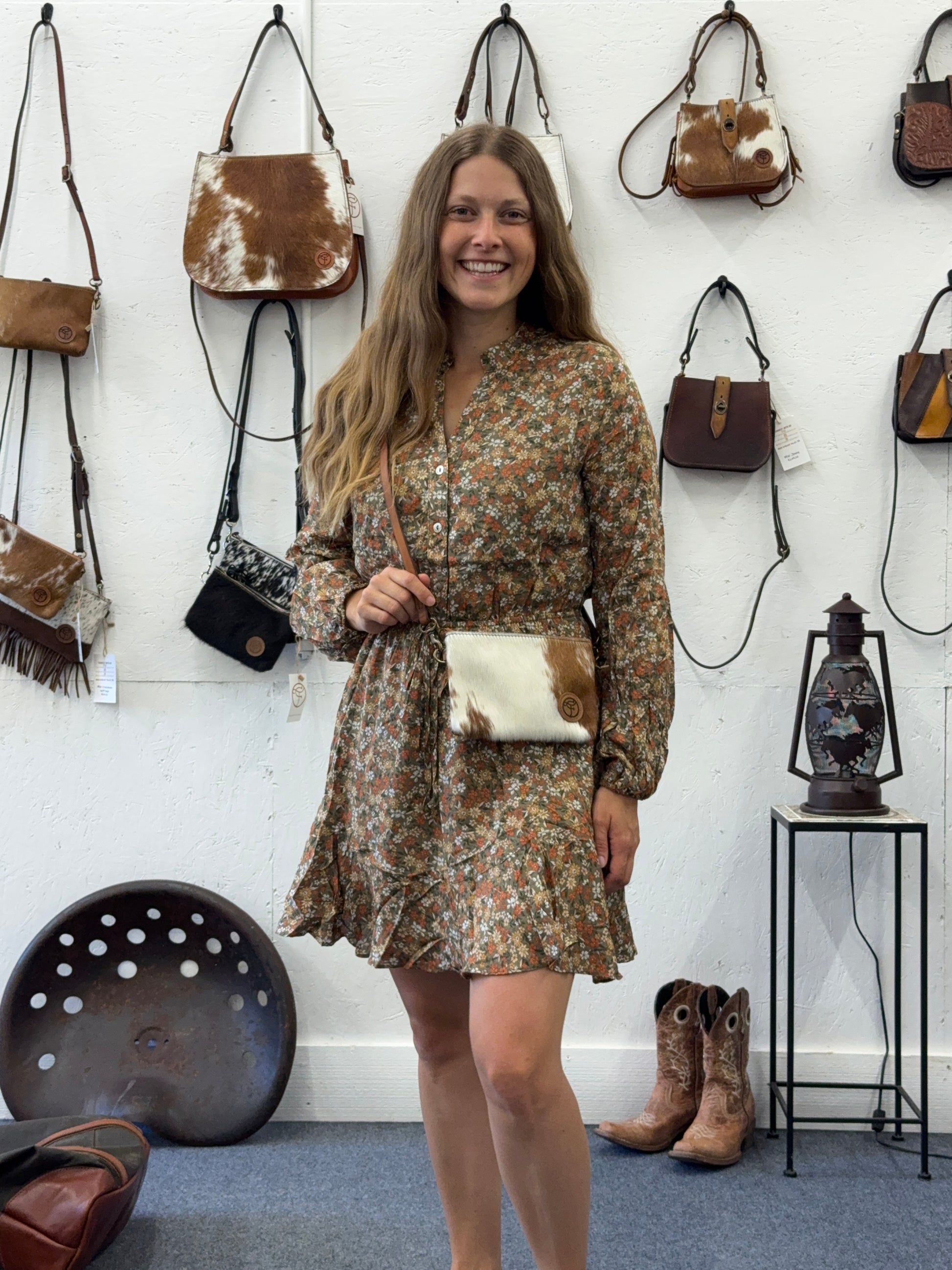 9 Hands Crossbody 021