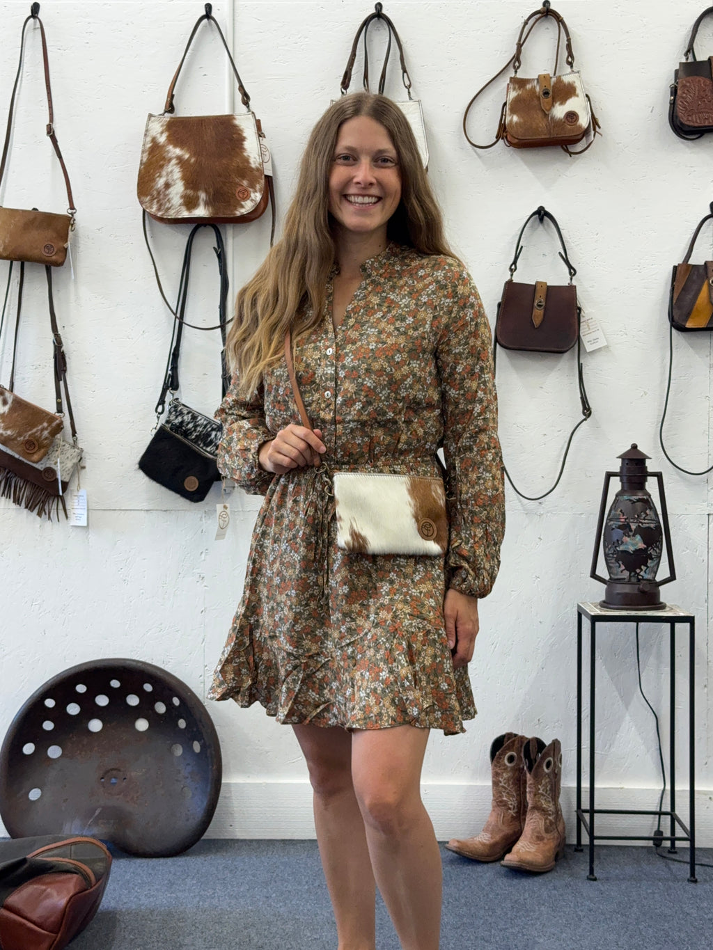 9 Hands Crossbody 021
