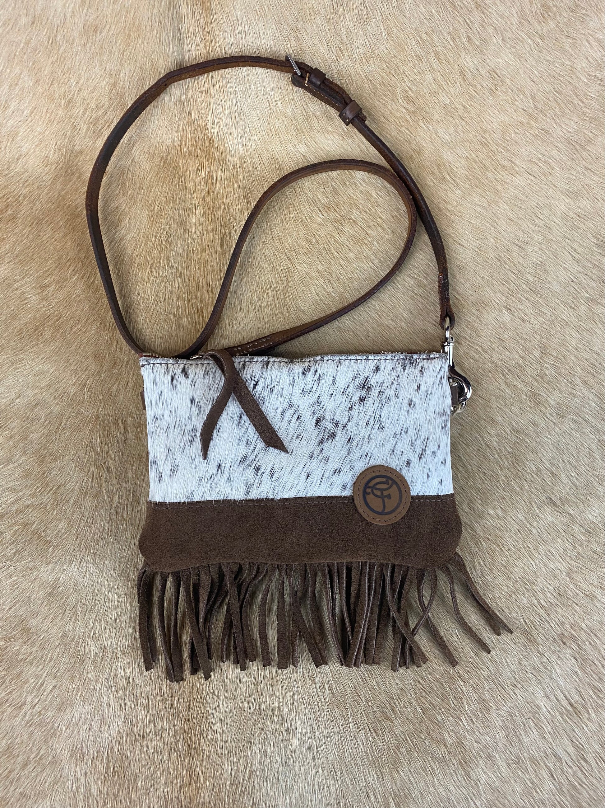 9 Hands Crossbody w/fringe 003